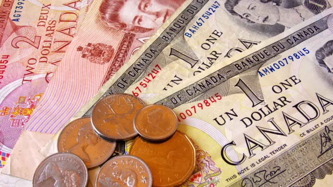 Dólar_canadense_atinge_máxima_de_sete_semanas_antes_do_Banco_do