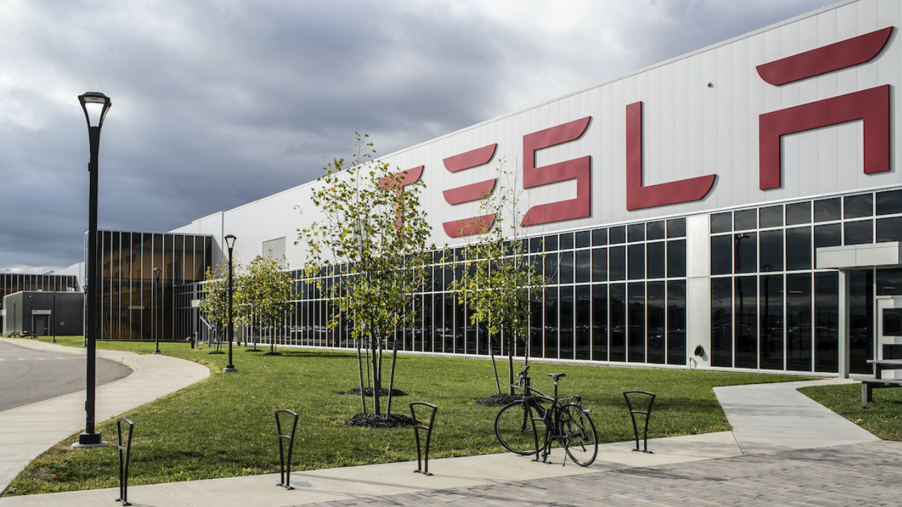 Especulação_sobre_fusão_Tesla_SpaceX_cresce_após_Isaacson_dizer