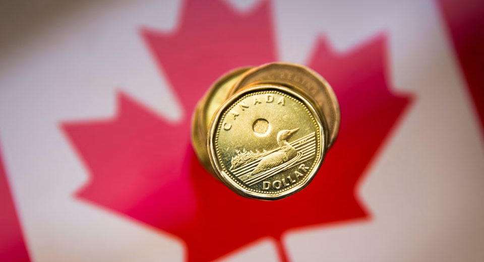 Dólar canadense cai após inflação
