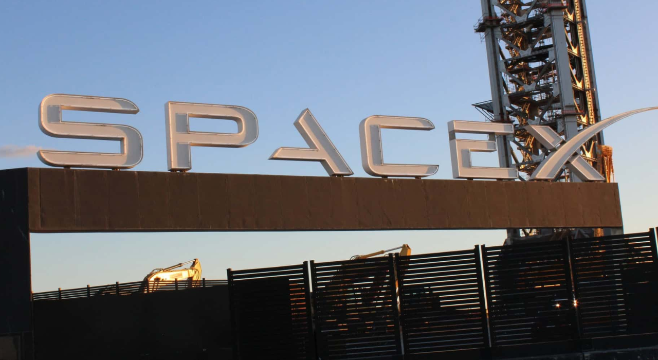 SpaceX- Musk e IA e espaço antes do IPO
