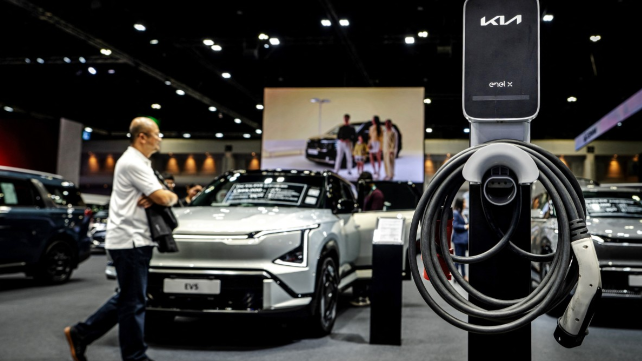 Indústria automotiva da Tailândia ameaçada por importações de veículos elétricos chineses