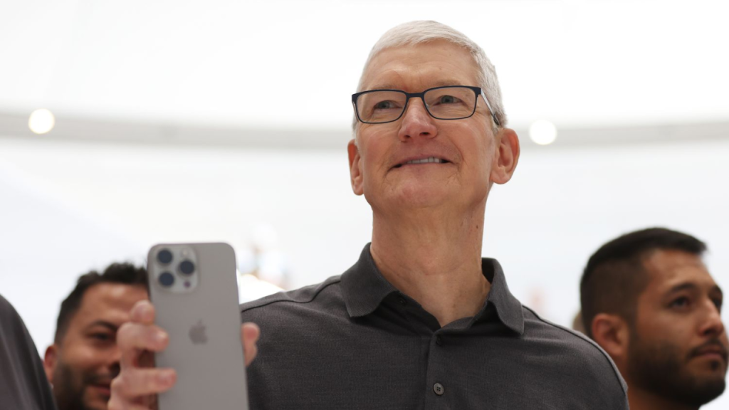 Ação da Apple atingindo novo recorde histórico antes dos resultados trimestrais