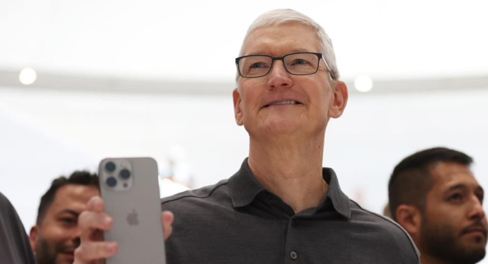 Ação da Apple atingindo novo recorde histórico antes dos resultados trimestrais